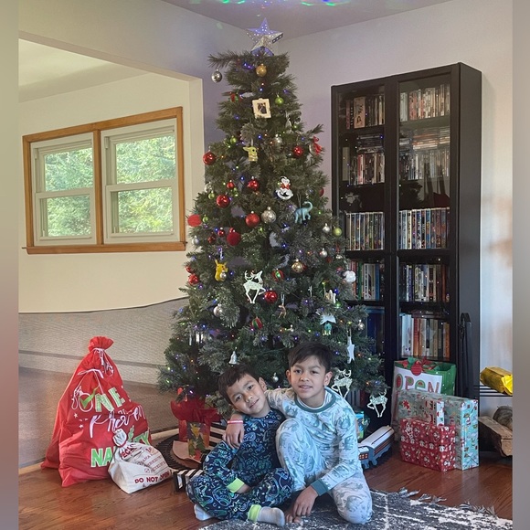 Meet your Posher, Crystal - Picture 3 of 3